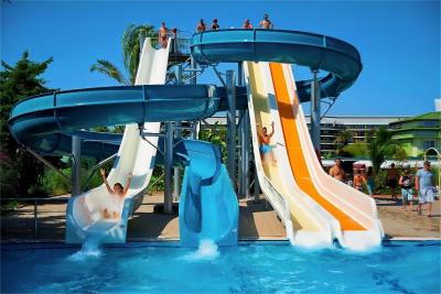 China ODM Outdoor Water Play Equipment Swimming Pool Slide In Ground for sale