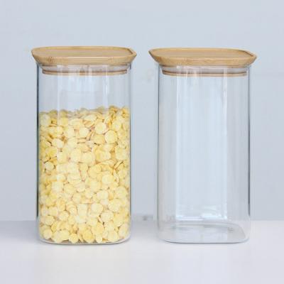 China Copo de café de vidro de alto borosilicato personalizado Jar quadrado com tampa 200ml à venda