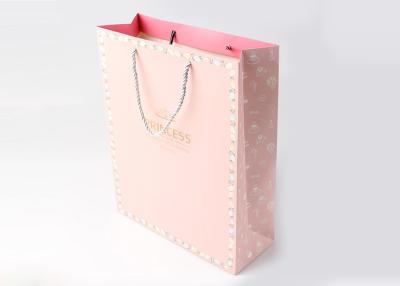 China Luxury Gift Personalized Gift Bags , PP Handle Medium Size Cute Gift Bags for sale