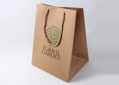Chine Sacs à provisions au détail faits sur commande décoratifs durables, sacs en papier écologiques en vrac à vendre