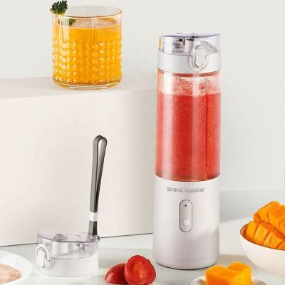 China Fresh Vitamer Portable Electric Juice Cup Blender 380ML 6Blades for sale