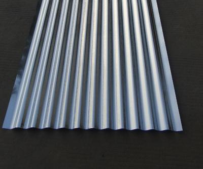 Cina 60-95HRB Surface Hardness Corrugated Steel Sheet for Roofing and Construction in vendita