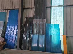 China Hojas de techo onduladas de acero de PVC y metal en venta