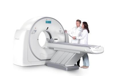 중국 32 조각 병원 디지털 CT는 / 32 조각 나선식 CT 스캔 장비를 스캐닝합니다 판매용