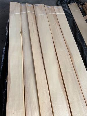 China 2500mm White Ash Wood Veneer Engineered Quarter Cut Ash Veneer Lonson for sale
