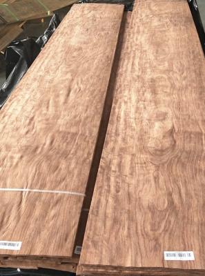 China Crown Cut Exotic Wood Veneer Bubinga 0.45mm Plain Slice Fancy Plywood for sale