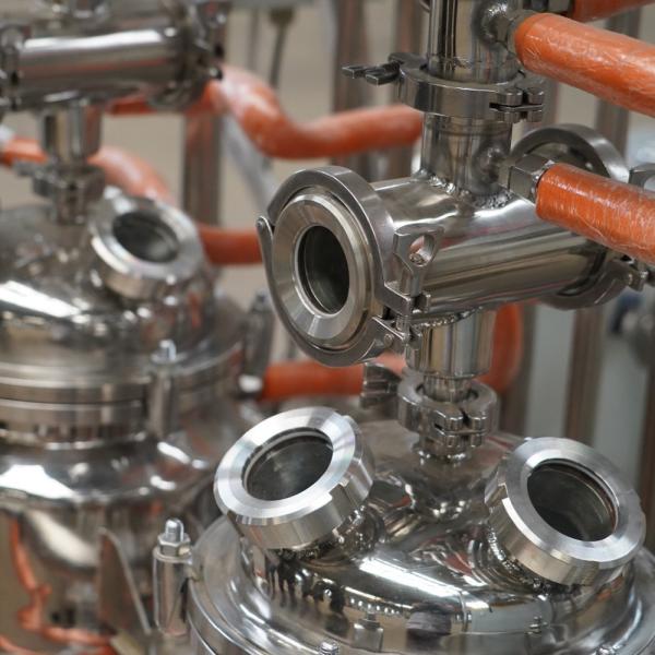 Quality Three Stage Short Path Molecular Distillation Equipment Essential Oil Distiller for sale