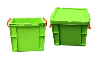 China Euro quadrado verde que empilha recipientes com travamento de tampas para o armazenamento Turbocharged à venda
