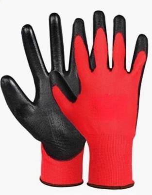 China Anti Static Safety Seamless Gloves Soft Dust Proof Gloves EN388 for sale