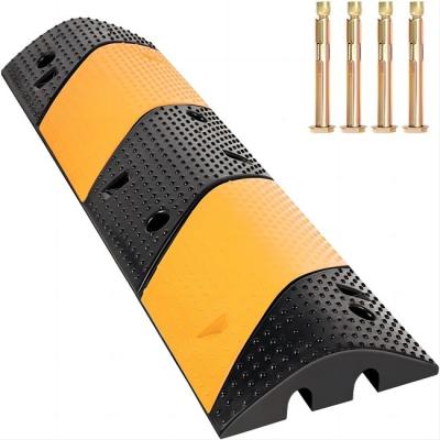 China 27lbs 10kgs Heavy Duty Rubber Speed Hump Cable Protector Hump for sale