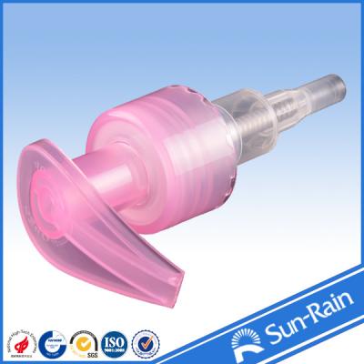 Chine Dessus rose et transparent de pompe de distributeur de lotion, pompe en plastique de savon à vendre