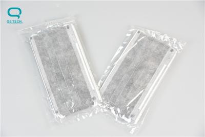 China 17.5 X 9.5cm Size 3 Layers Disposable Face Mask Dust Proof Clean Room Accessories for sale