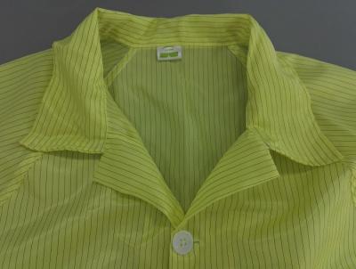 中国 ポリエステル軽量ESDコートの反静的なWorkwearの衣類伝導性繊維の黄色 販売のため