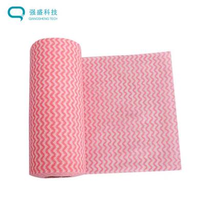 China Soft Texture Lint Free 55GSM ISO14001 Cleaning Wipe Roll for sale