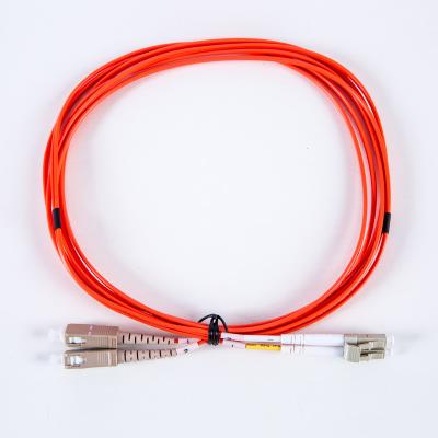 China Cable de descenso al aire libre del cable de fribra óptica FTTH de los 20m FTTH en venta