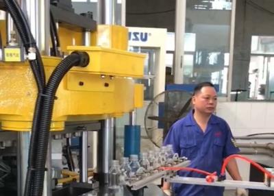 Chine cavité de soufflement de la machine 12 de bouteille automatique d'ANIMAL FAMILIER de technologie de coup de 250ml PETG à vendre