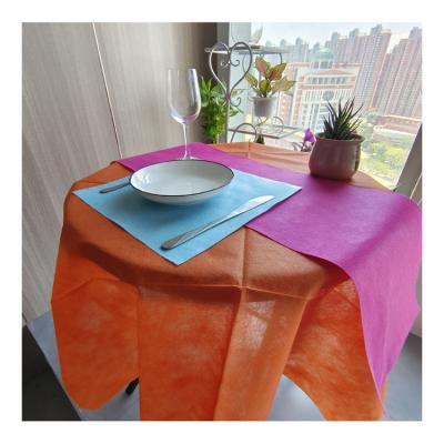 China 1.2mx50m PP Party Table Cloth Fabric Plain Non Woven Table Cover for sale