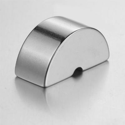 China Crescent Axial Flux Neodymium Permanent Magnets Industrial Use for sale