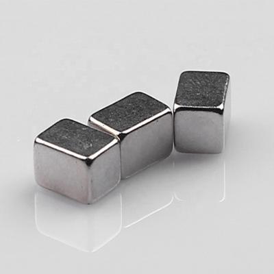Κίνα Μικροί μαγνήτες ευνοϊκά για το περιβάλλον 0.01mm φραγμών N54 AlNiCo βιομηχανικοί προς πώληση