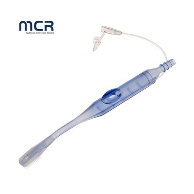 China Oral Care ICU Patients Essential Nursing Product Suction Toothbrush For Sputum Suction for sale