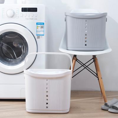 China Magnetic PP PE Tall Plastic Laundry Hamper Space Saving Washing Basket for sale