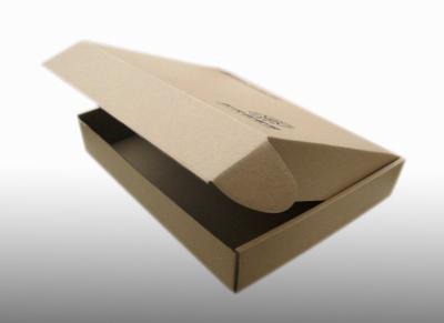 China cajas de regalo de la cartulina 2inch AI que envían a Matte Colored Corrugated Mailing Boxes en venta