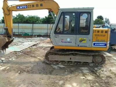 China KATO usado de 6 toneladas HD250VII do tamanho da cubeta do ³ da máquina 0.3m da máquina escavadora da cor original à venda