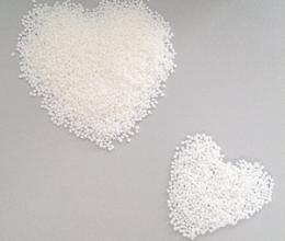 Chine Le plastique polyéthylène granule les granules réutilisés de LLDPE pour le film/revêtement/sachets en plastique à vendre
