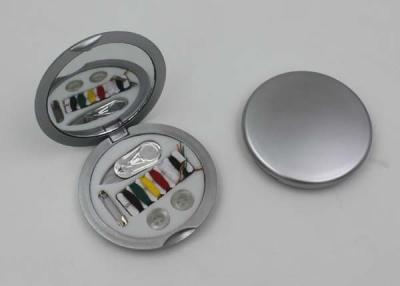 Chine Mini kits de couture pliables en plastique colorés pour les urgences/le kit de couture de poche à vendre