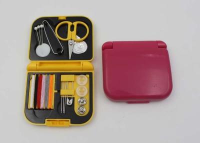 China Custom Professional Mini Sewing Kit Items With Comb / Emergency Sewing Kit for sale