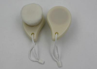 China Micro Massager macio da beleza da escova de limpeza da cara com o punho para a mulher à venda