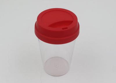 China Tazas de café de un sólo recinto reutilizables del plástico transparente con las tapas/las tazas de café plásticas del viaje en venta