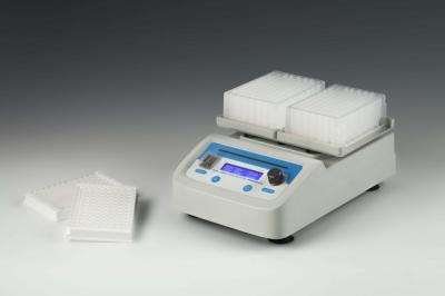 Chine Oscillateur ultra-rapide de microplate avec l'affichage en temps réel d'affichage à cristaux liquides et la méthode unique de fixation à vendre