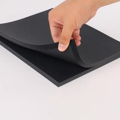 China Papel negro de cartón de alta rigidez Papel de cartón mezclado de celulosa / celulosa de madera en venta