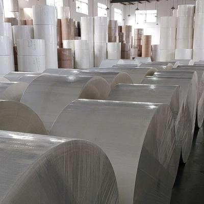 China Papel de base de pasta de madera de calidad alimentaria de cartón Kraft sin recubrimiento en venta