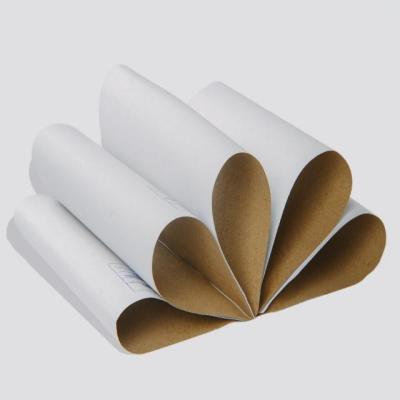 China Smooth White Top Testliner 170gsm White Kraft Liner Board For Packages Boxes for sale