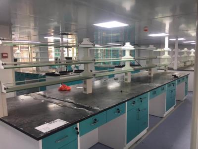 China Las tablas de acero del laboratorio del hospital 25m m trabajan bancos para rasguñar resistencia en venta