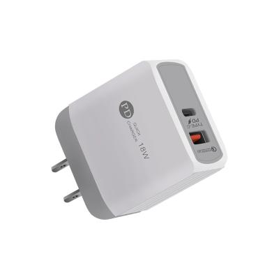 China 2 Ports USB C PD Wall Charger  , QC 3.0 18W USB Type C Wall Adapter For IPhone 12 for sale