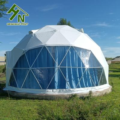 中国 Durable Geodesic Dome Tent Dome Camping Tents With Skylight 販売のため