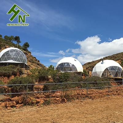 Chine Waterproof Outdoor Glamping Geodesic Dome Tent Dome Camping Tents With Skylight à vendre