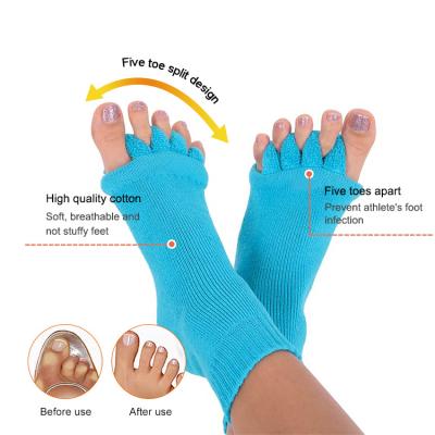 China Blue Toe Stretching Foot Alignment Socks Five Finger Toe Socks For Women for sale