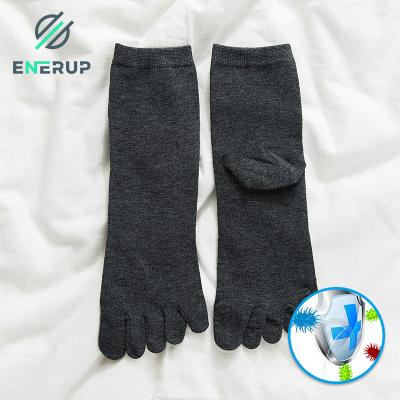 China Sweat Absorbing Ankle Five Toe Socks Athletic Mens Socks With Individual Toes for sale
