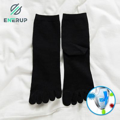 China Black Athletic Toe Socks Mens 5 Finger Breathable Cotton Socks for sale
