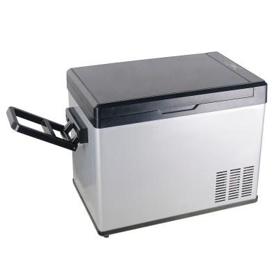 China Mini Small Car Fridge Cooler 40L With 10℃~-20℃ Refrigeration Temperature Scope for sale