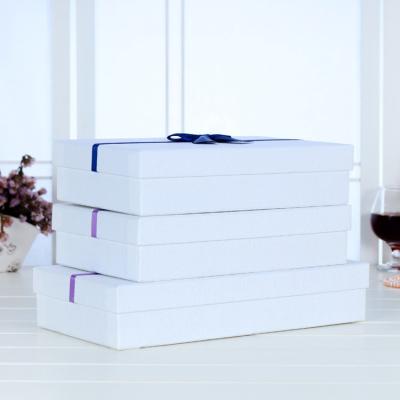 China handmade Rectangle Rigid Gift Boxes , Custom Paper Rigid Board Packaging Box for sale