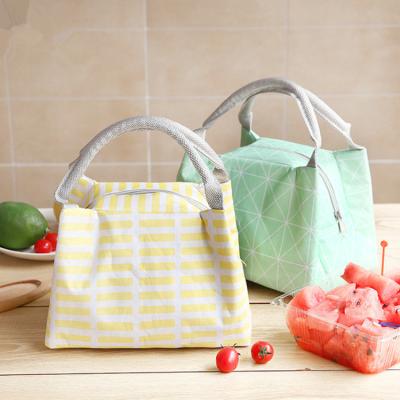 China Reusable Soft Insulated Cooler Bag Large Capacity With Linen Fabric Material for sale