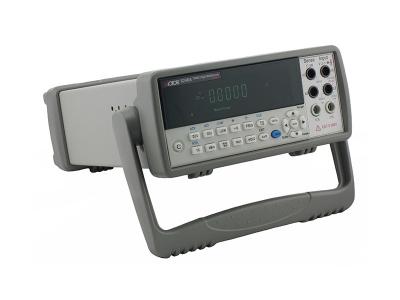 Chine Type ohmmètre de banc de DMM de voltmètre de Benchtop de comptes du multimètre de Digital 55000 à vendre