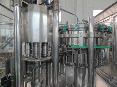 China Certificado automático durável do CE da máquina de engarrafamento do suco de fruto da garrafa do animal de estimação à venda