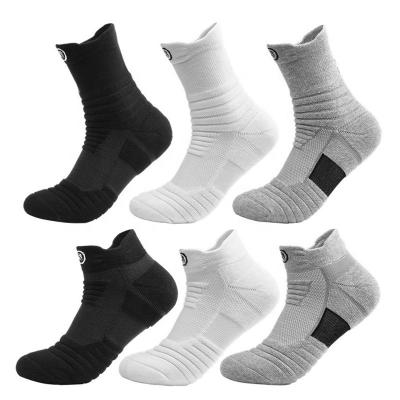 China Outdoor Walking Recycling Sock Women Sports Men Socks Breathable Running Breathable Slip Anti Sports Basketball No Sweat Sock for sale