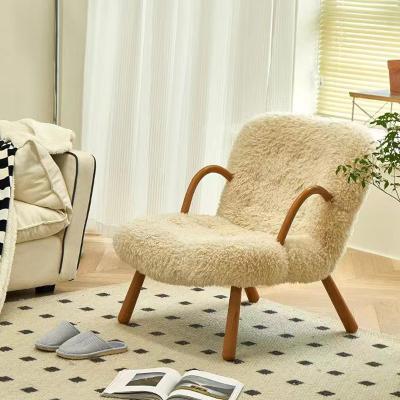 China Sofá peludo plush preguiçoso cadeira reclinável 410mm altura base de madeira lazer à venda